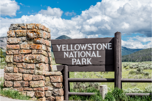 Yellowstone National Park Sign