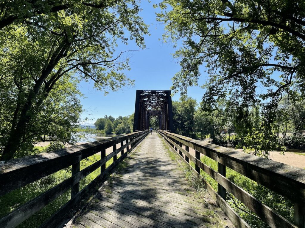 Trestle bridge on the Great River Trail